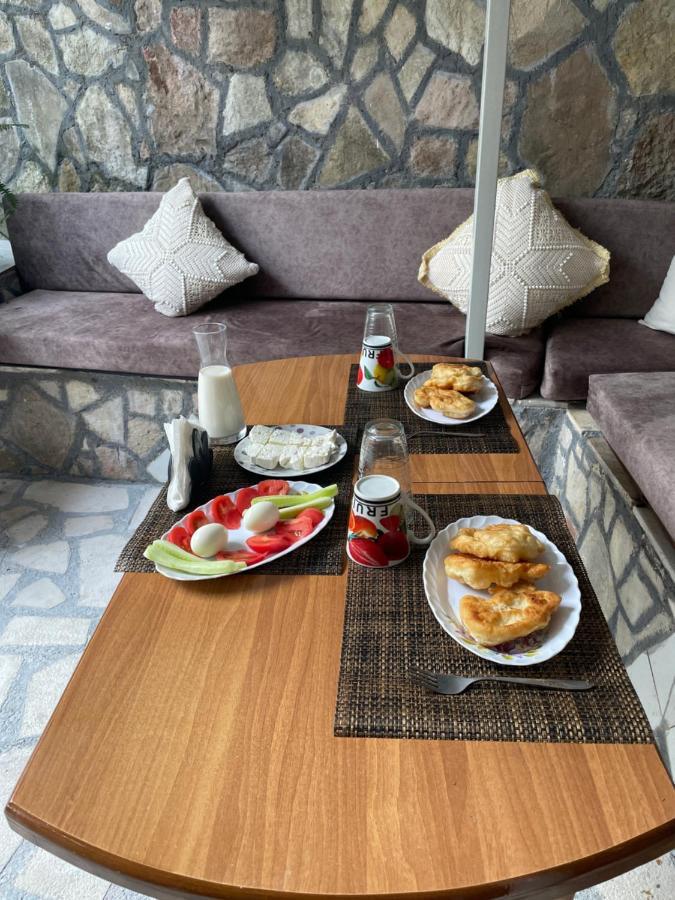 Guesthouse Arber Gjirokastër Exteriör bild